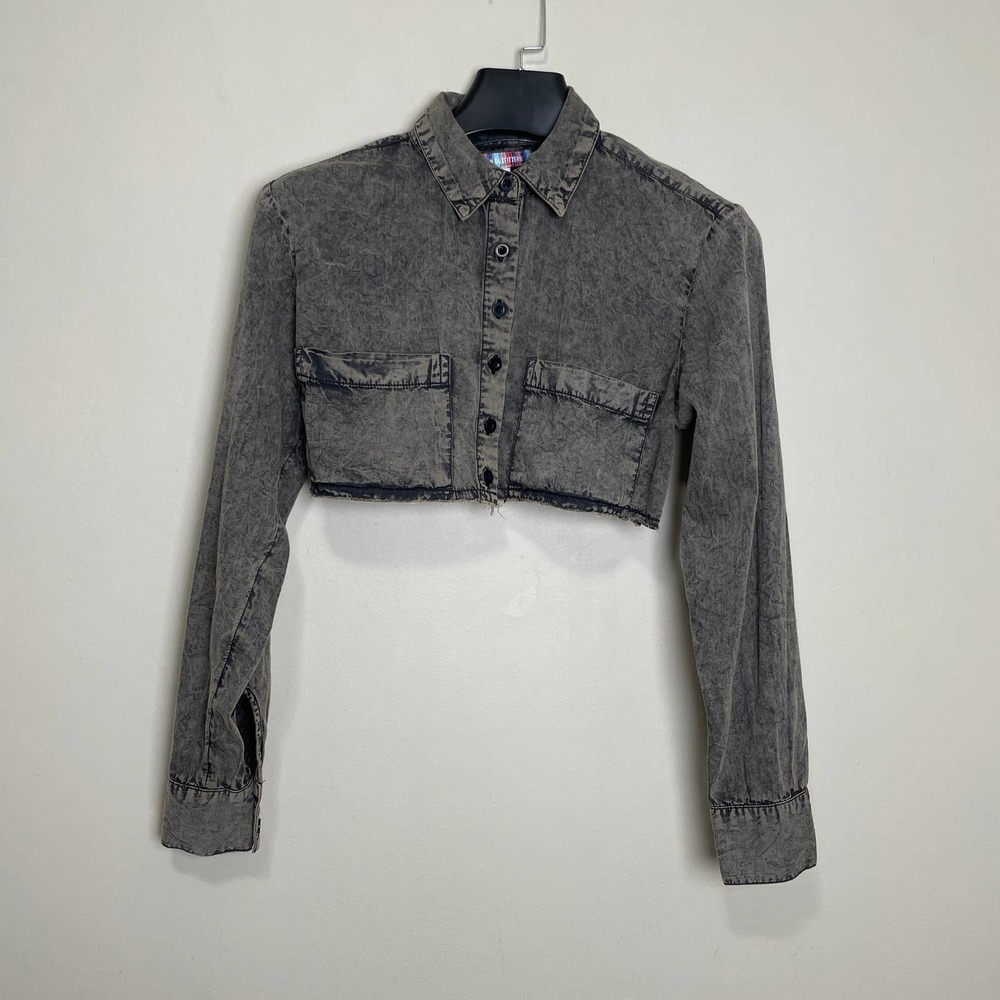NWT Urban Outfitters Cropped Denim Look Backless Long Sleeve Button Up Shirt S